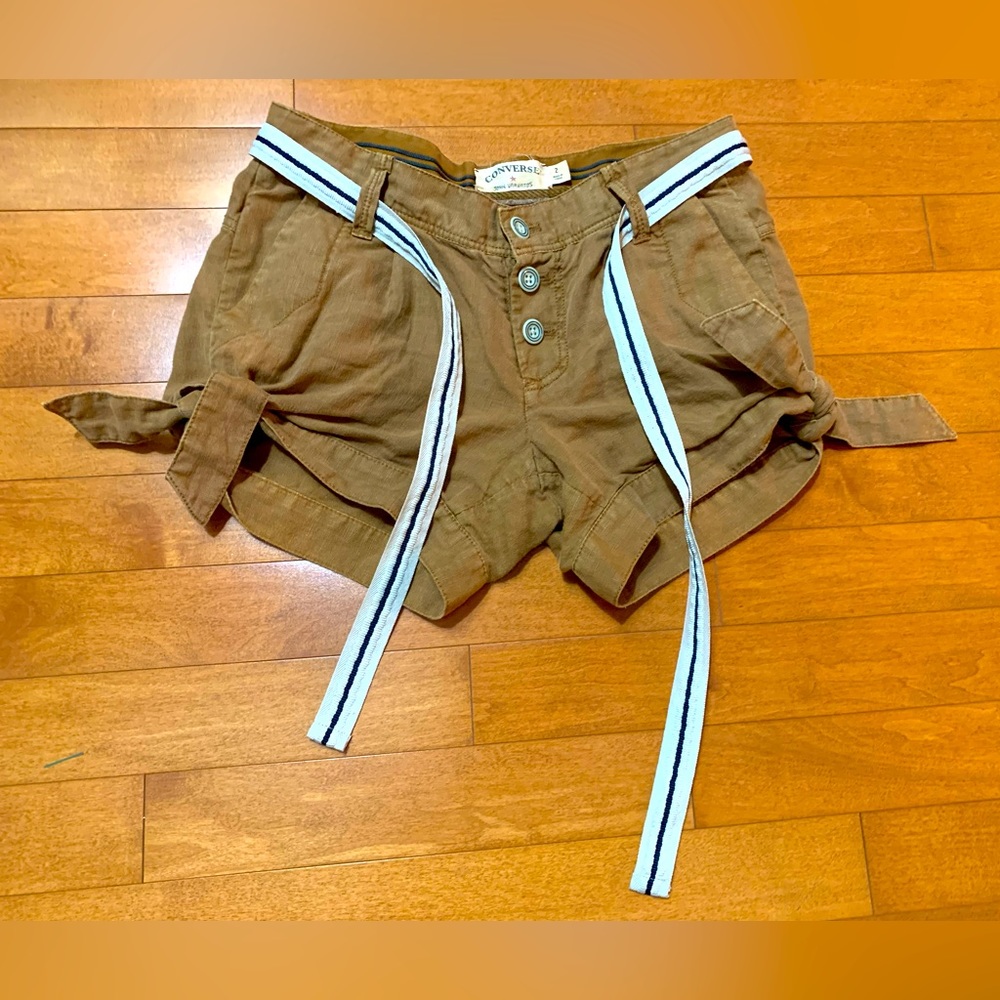 waist shorts Size 2